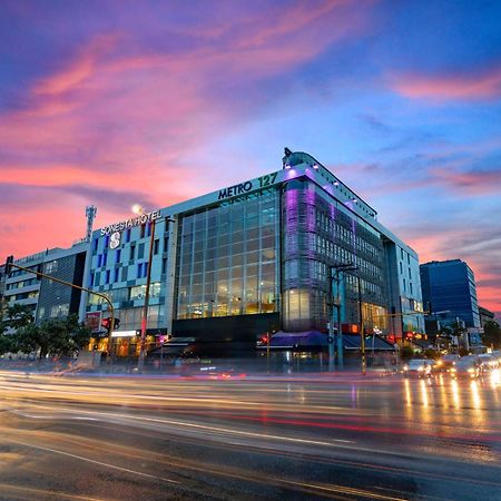 فندق سونستا هوتل بوجوتا بوغوتا المظهر الخارجي الصورة The shopping mall at night