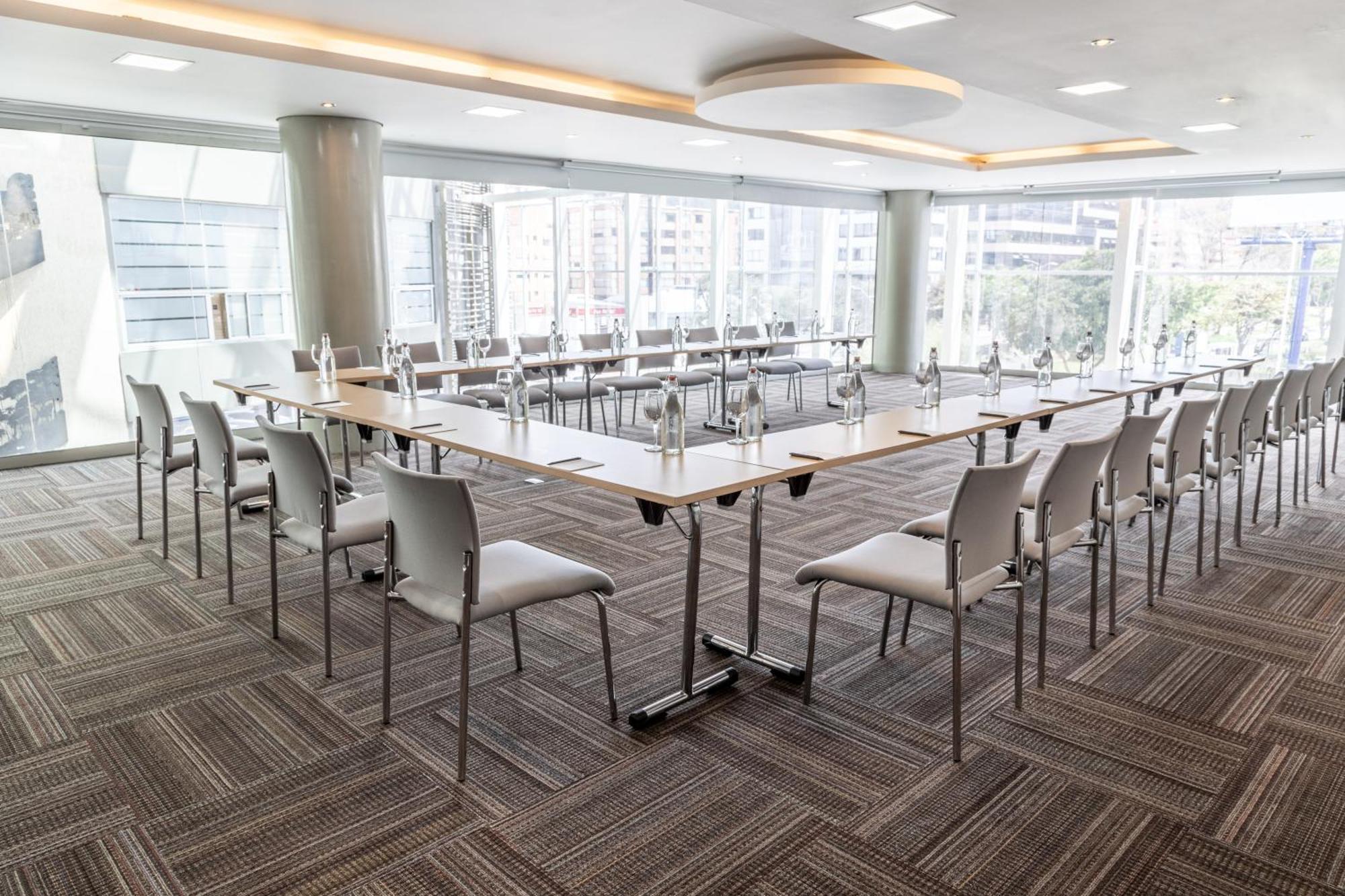 فندق سونستا هوتل بوجوتا بوغوتا المظهر الخارجي الصورة Meeting room