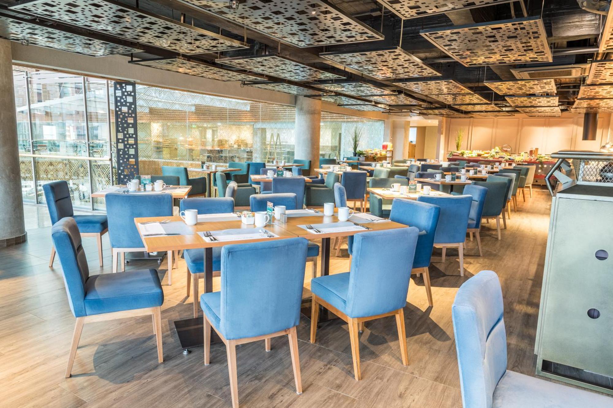 فندق سونستا هوتل بوجوتا بوغوتا المظهر الخارجي الصورة The interior of the lounge