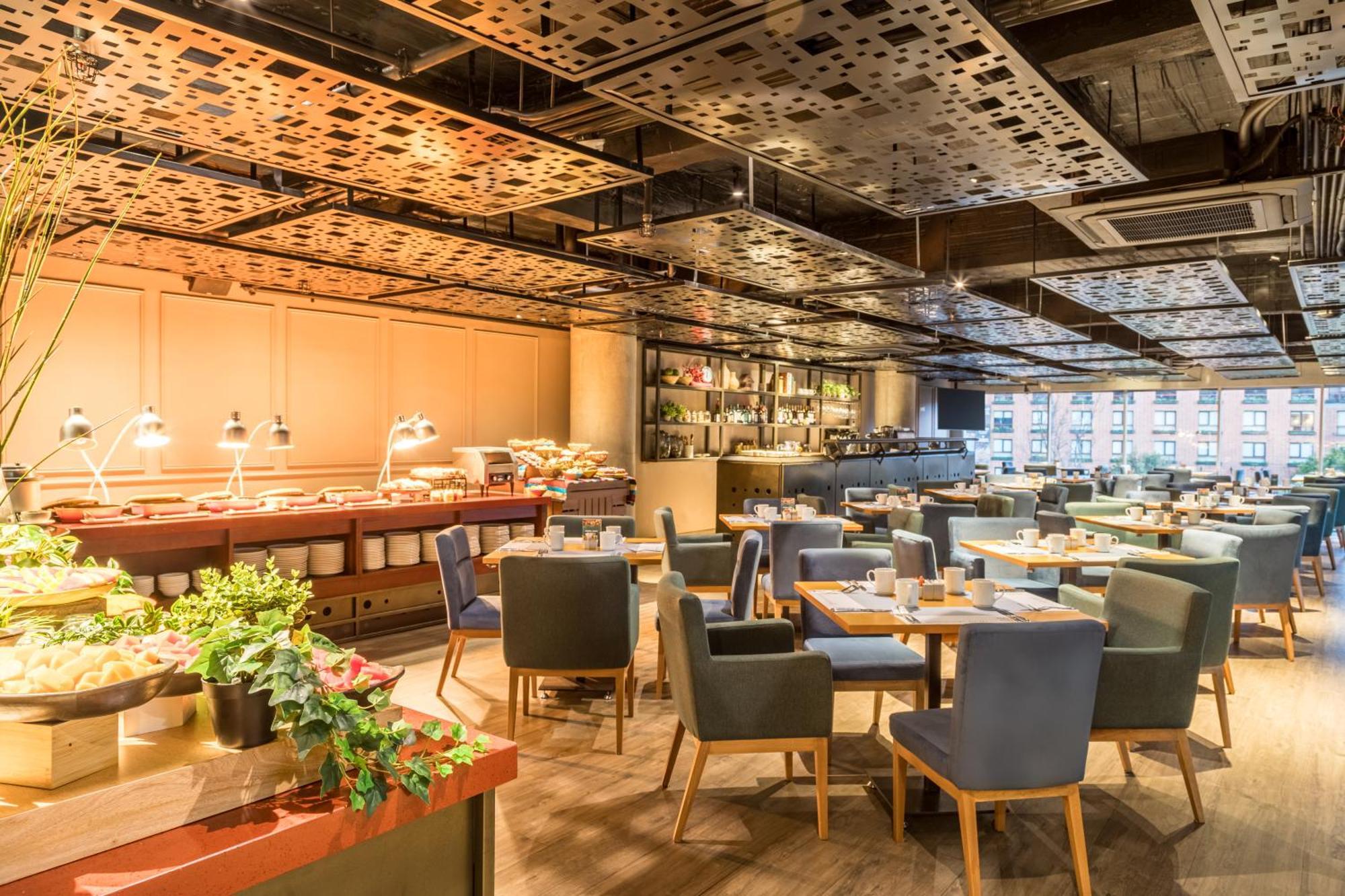 فندق سونستا هوتل بوجوتا بوغوتا المظهر الخارجي الصورة The interior of the restaurant